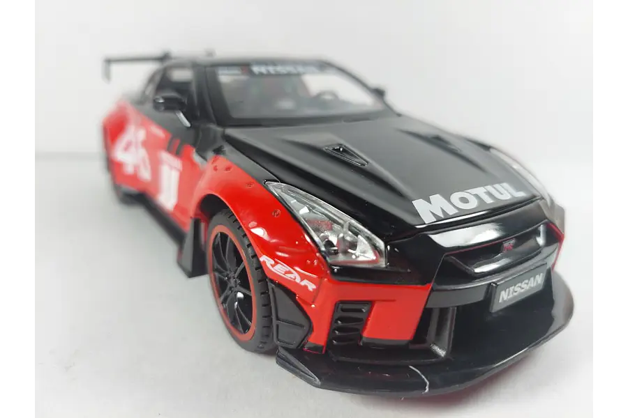 Nissan GTR 35 MOTUL 1/24 DOUBLE HORSES