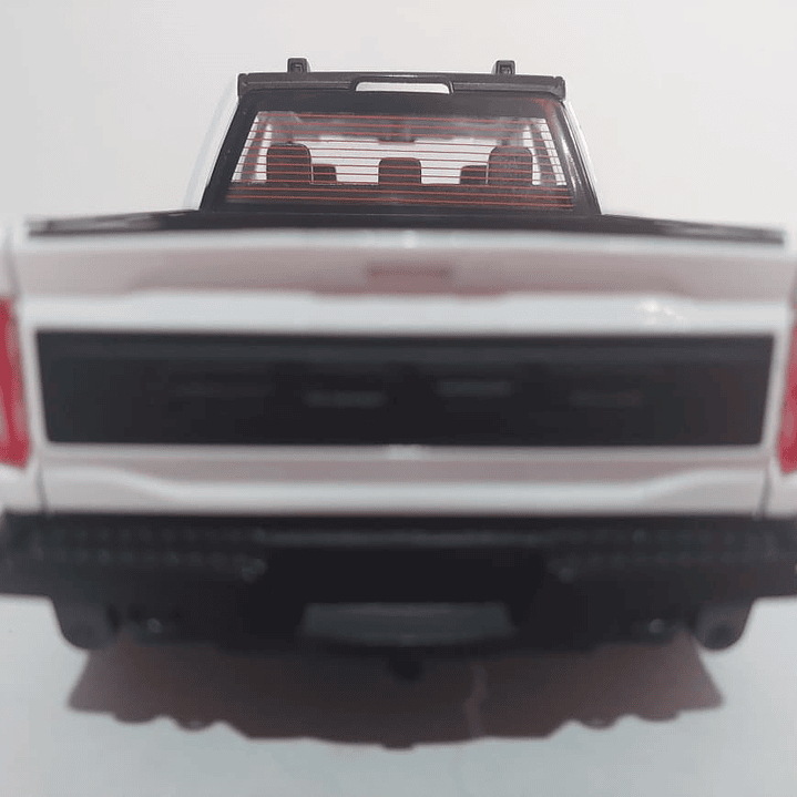 Ford F150 Raptor Blanca Marca China 1-24 luces LED 4