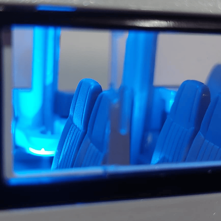 micro bus Toyota Coaster, Chino, Escala 1-32 LUCED LED 7