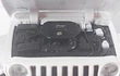 JEEP wrangler , marca China , blanco 1-32 LUCES LED