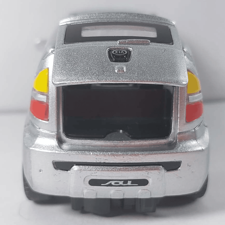 Kia soul, Plata Escala 1/36 , marca china luces LED 2
