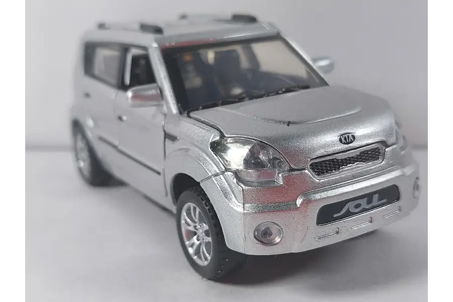 Kia soul, Plata Escala 1/36 , marca china luces LED