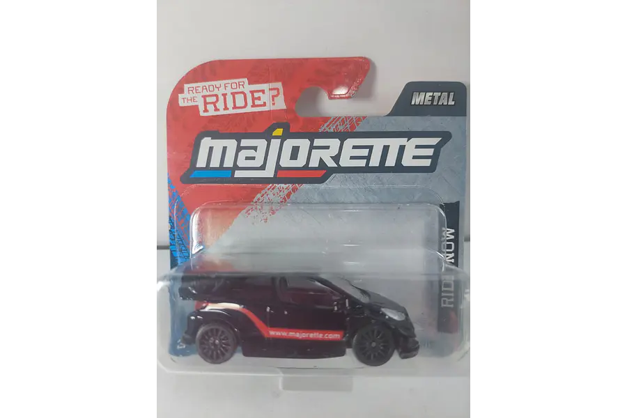 Toyota yaris escala 1/64 majorette 