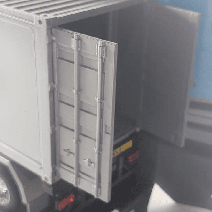 Mula Freightliner Columbia 1/32 blanca , welly 3