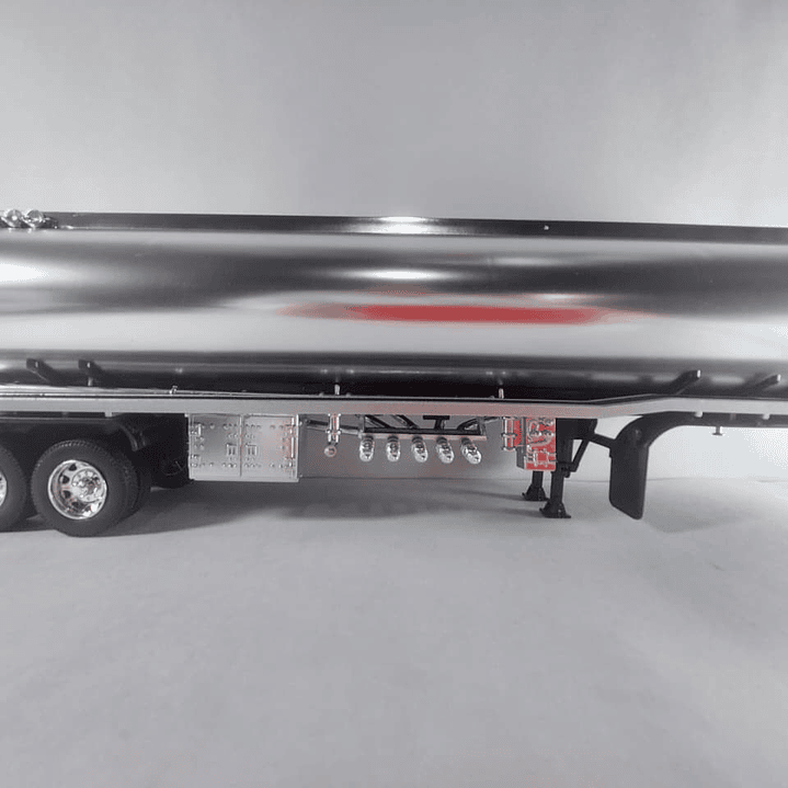 Mula Kenworth T 680 carro tanque 1/32 blanca , New Ray 3