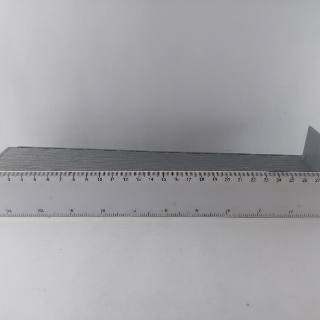 Mula Freightliner Cascadia cama baja y tractor 1/43 azul, new ray 5