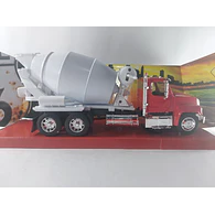 Mezcladora (mixer) Freightliner 114SD color rojo , New Ray, Escala 1-32