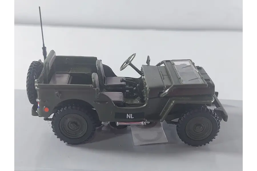 Jeep Willys MB 1/4 TONELADA Carro A Escala 1/43 Marca CARARAMA