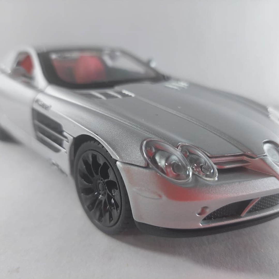 MERCEDES BENZ SLR MCLAREN  PLATA 1-24 MARCA NEWAO 1
