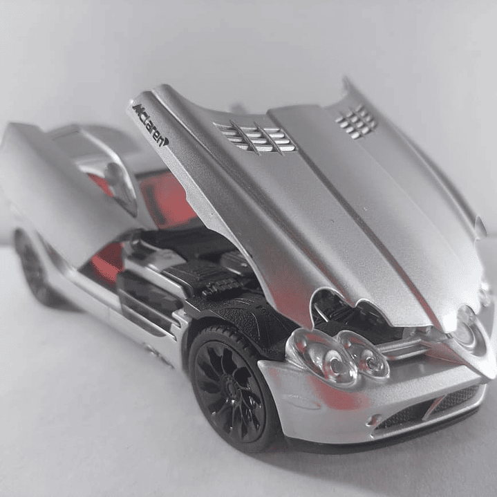 MERCEDES BENZ SLR MCLAREN  PLATA 1-24 MARCA NEWAO 10
