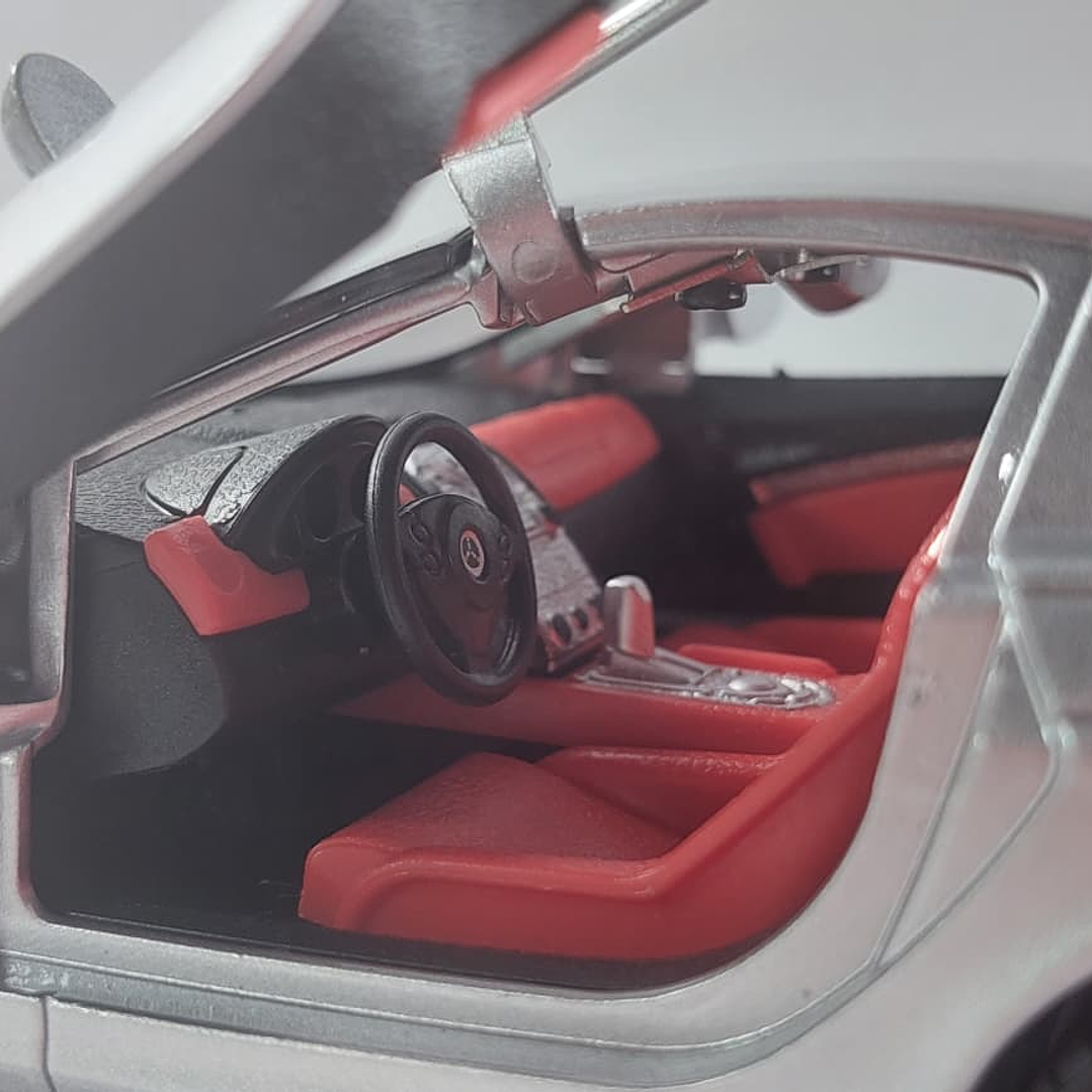 MERCEDES BENZ SLR MCLAREN  PLATA 1-24 MARCA NEWAO 12