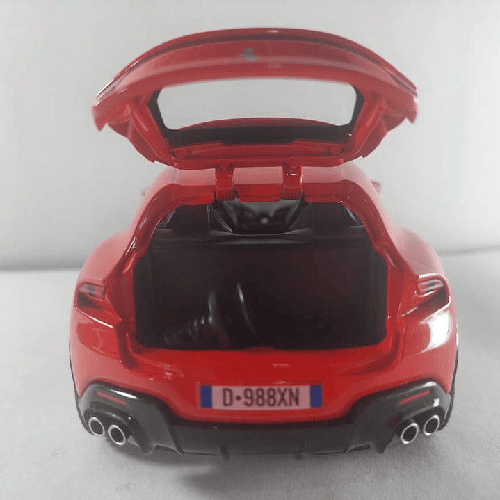 Ferrari pura sangue Escala 1/24, luces y sonidos 4