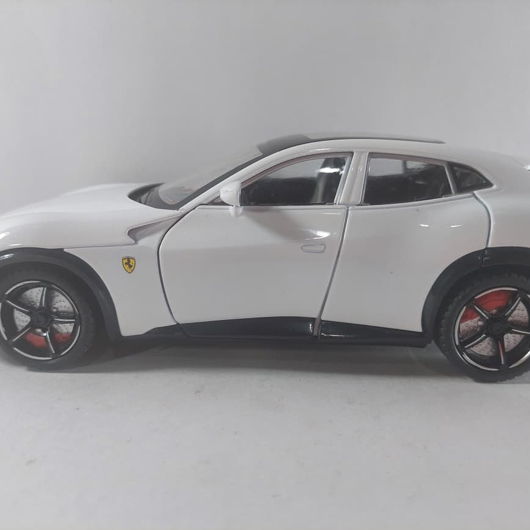 Ferrari pura sangue Escala 1/24, luces y sonidos 6