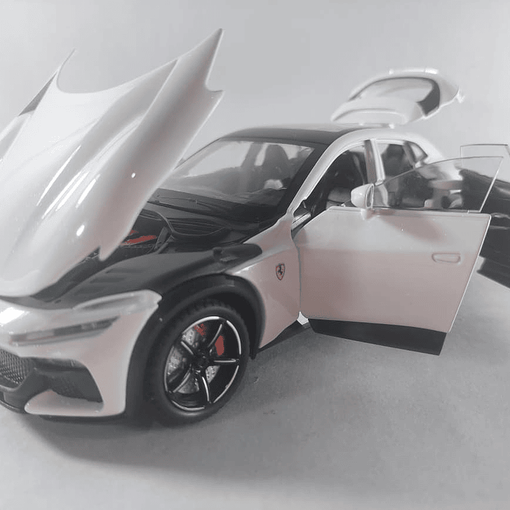 Ferrari pura sangue Escala 1/24, luces y sonidos 7