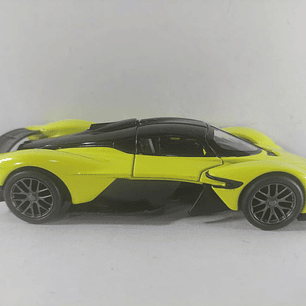 ASTON MARTIN VALKYRIE verde Kinsmart, Escala 1-36 - 