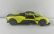 ASTON MARTIN VALKYRIE verde Kinsmart, Escala 1-36 - 