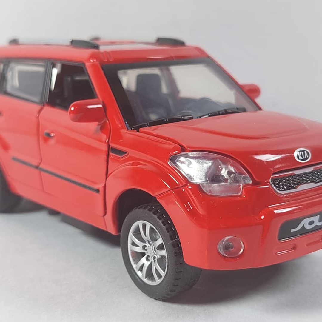 Kia soul, Rojo Escala 1/36 , marca china luces LED 3