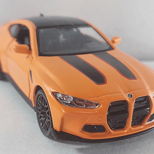 BMW M4 CSL G82  1/36 RMZ naranja