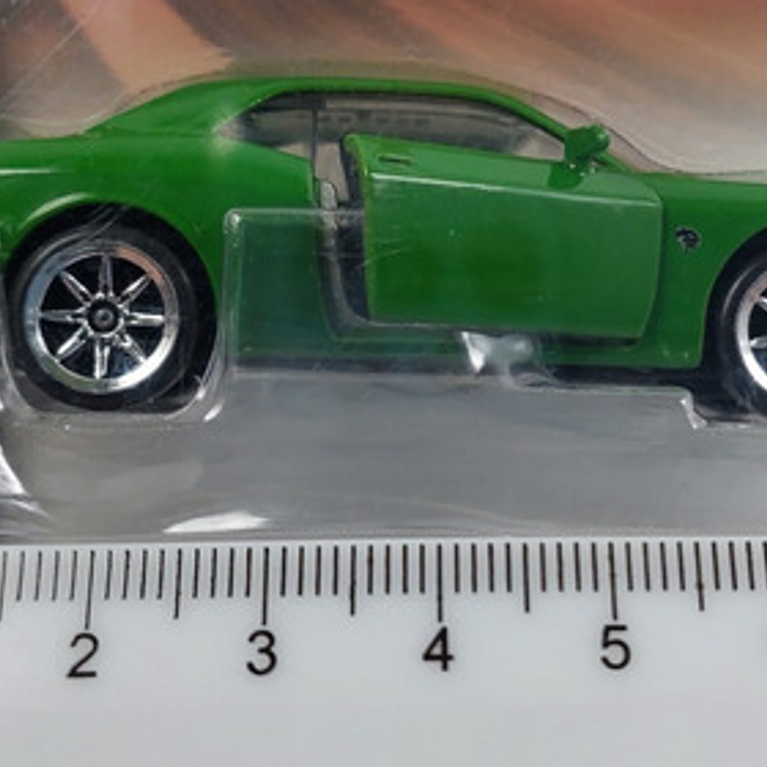 Dodge Challenger Srt Hellcat, Escala 1/64, Marca Majorette  3
