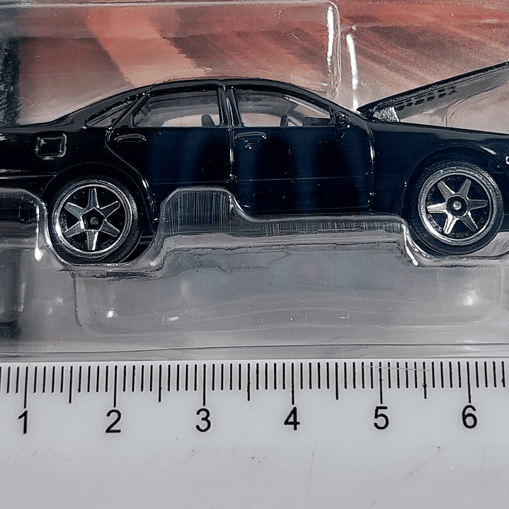 Nissan Cefiro A31 A Escala 1/64 Marca Majorette 2