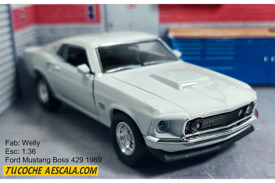 Ford Mustang Boss 1969 escala 1/36 marca welly 
