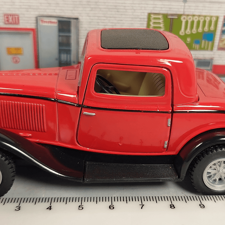 FORD 3 VENTANAS 1932 marca KINSMART , Escala 1-36 4