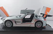 Mercedes Benz SLS AMG GT3, plateado, 1/24
