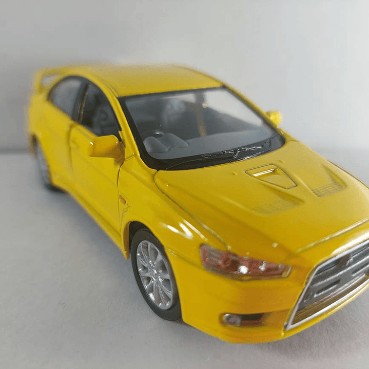 Mitsubishi Lancer Evolution X amarillo 1/36, Kinsmart- 4