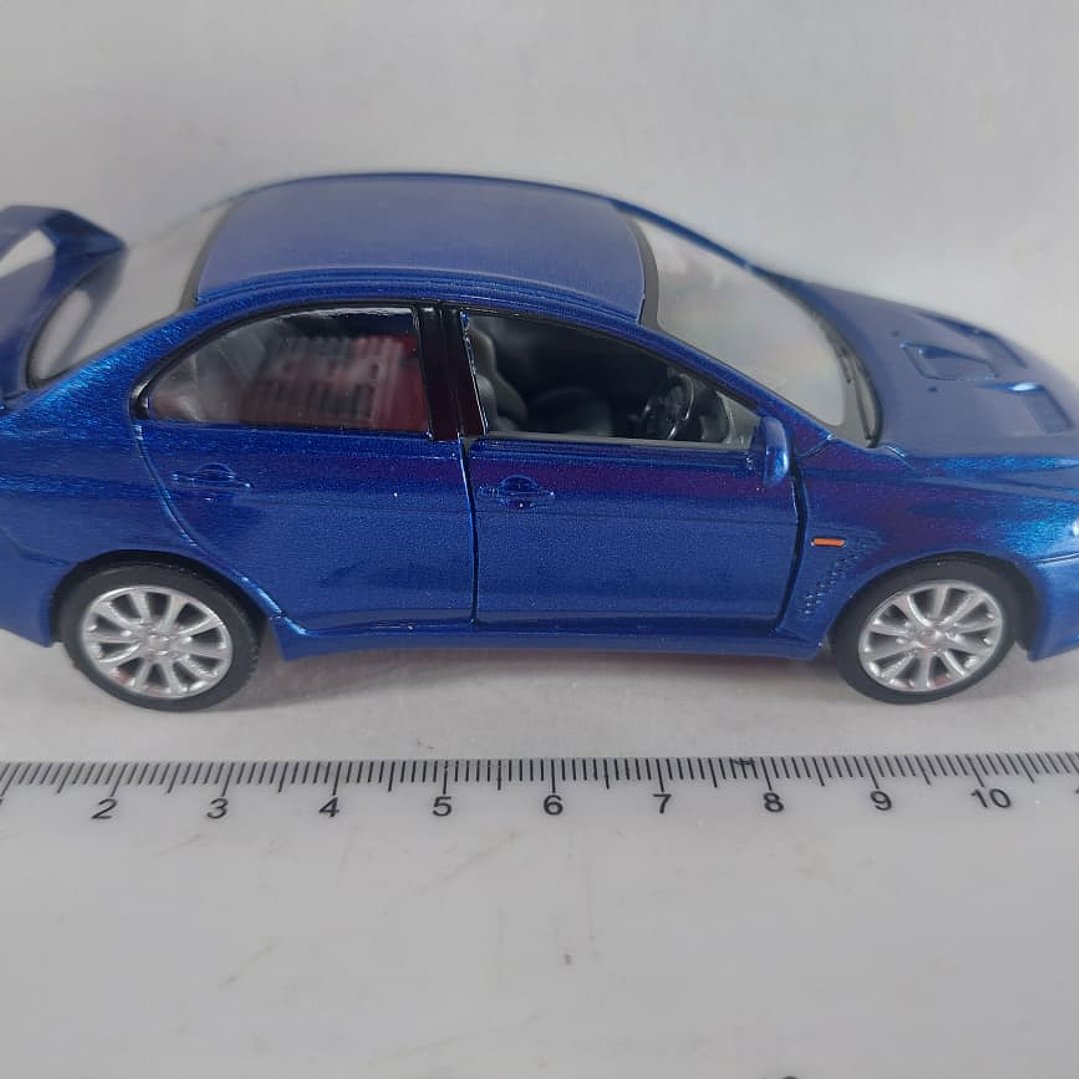 Mitsubishi Lancer Evolution X azul 1/36, Kinsmart 2