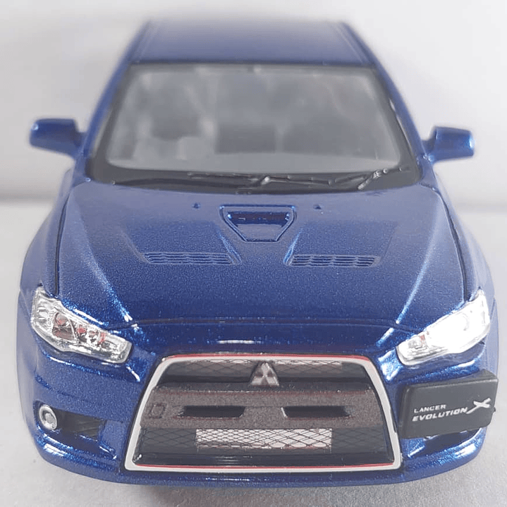 Mitsubishi Lancer Evolution X azul 1/36, Kinsmart 3