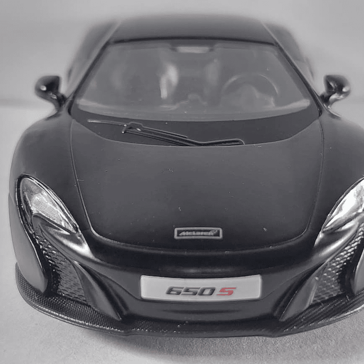 McLaren 65O S, Escala 1-36 MARCA RMZ negro 5