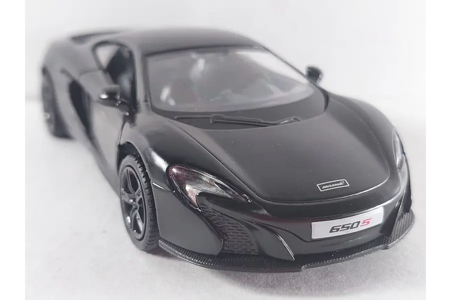 McLaren 65O S, Escala 1-36 MARCA RMZ negro