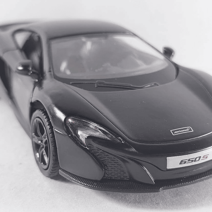 McLaren 65O S, Escala 1-36 MARCA RMZ negro 1