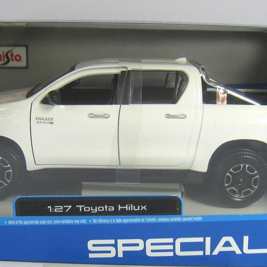 Toyota hilux BLANCA ESCALA 1-24 marca maisto 3