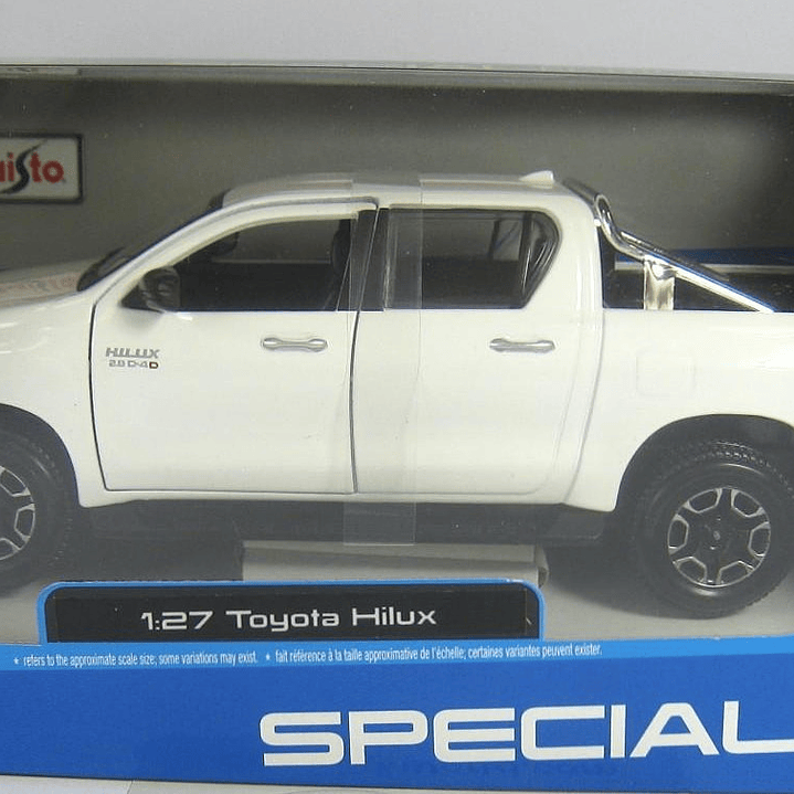 Toyota hilux BLANCA ESCALA 1-24 marca maisto 3