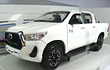 Toyota hilux BLANCA ESCALA 1-24 marca maisto