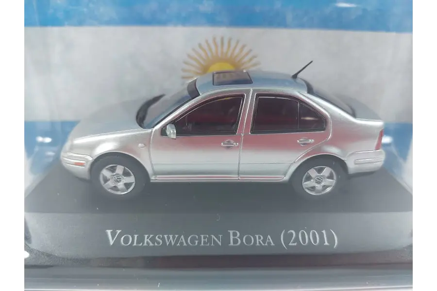 Volkswagen JETTA PLATEADO Ixo, Escala 1-43