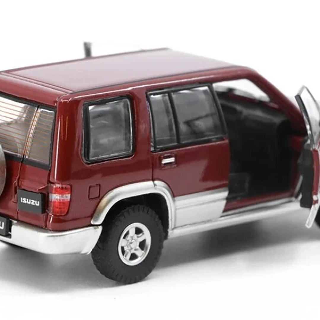 Chevrolet TROOPER escala 1-64 ROJO 4