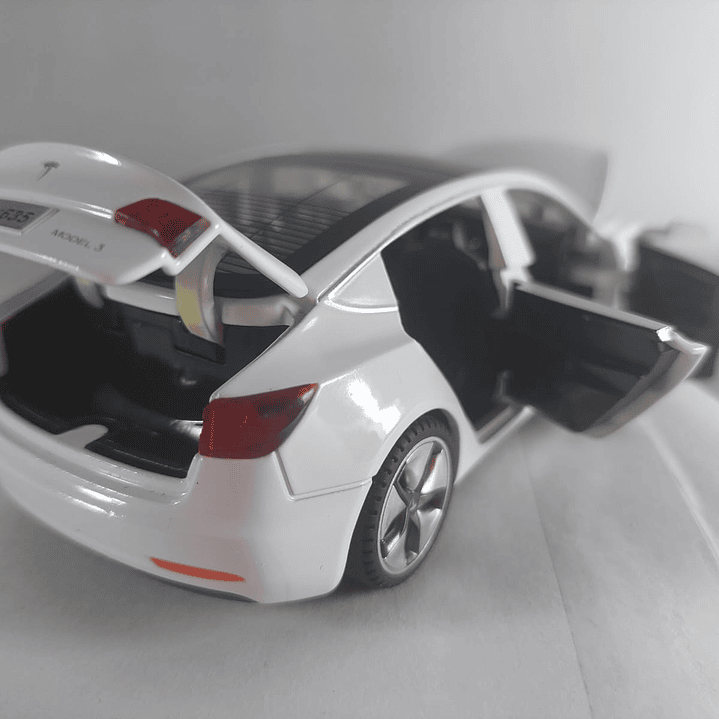 Tesla Modelo 3 BLANCO, Chino, Escala 1-32 6
