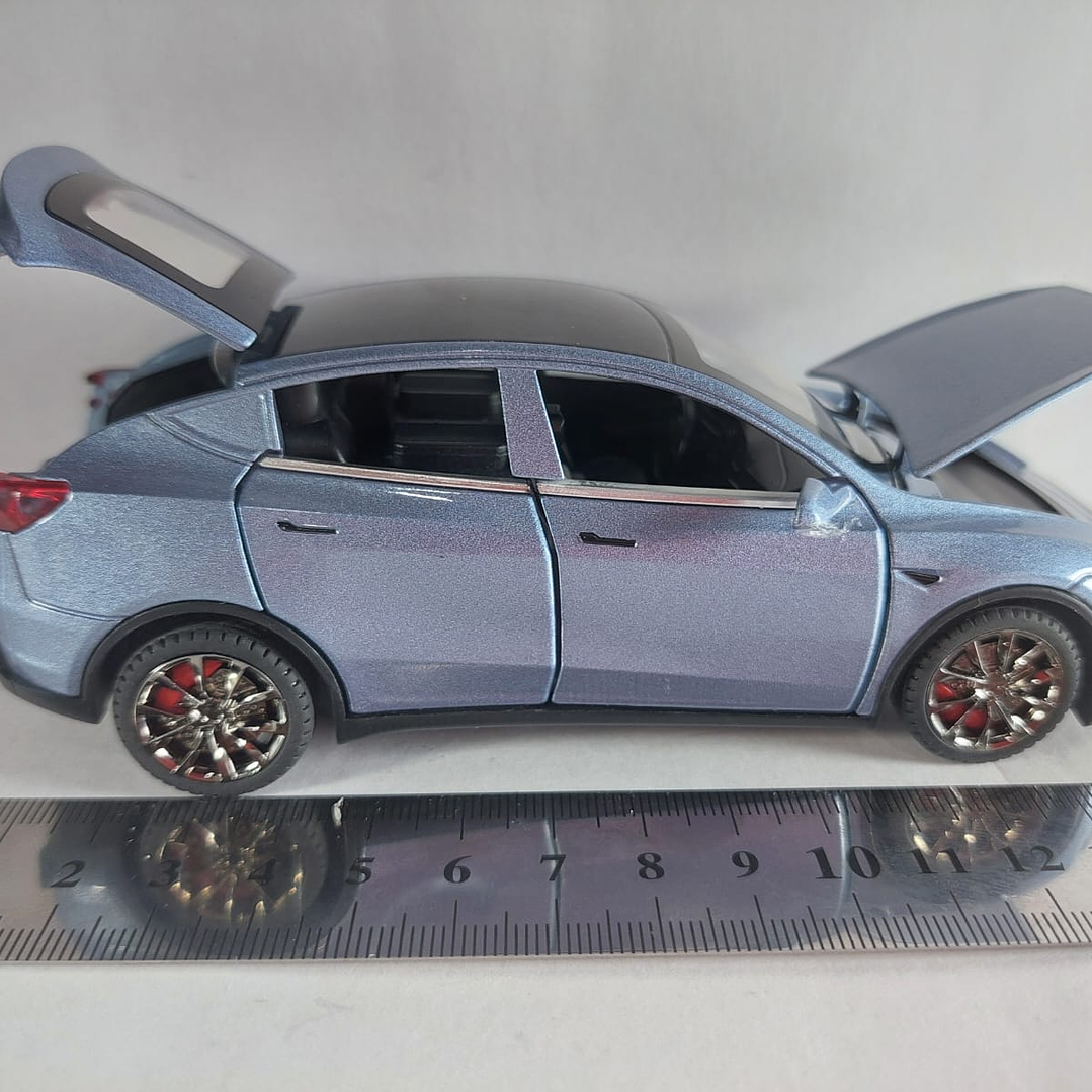 Tesla Modelo Y azul, Chino, Escala 1-32 4