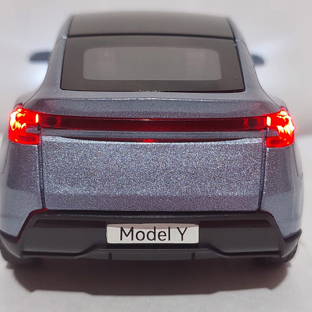 Tesla Modelo Y azul, Chino, Escala 1-32 6