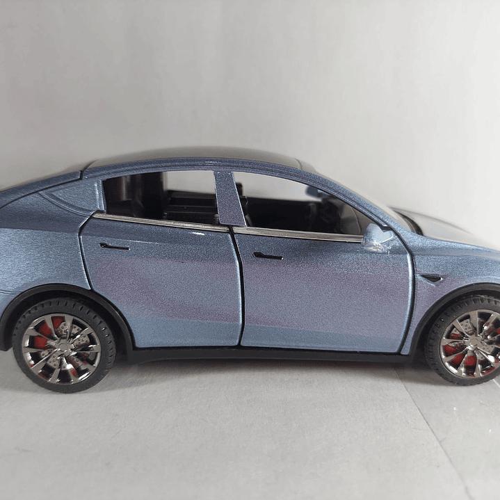 Tesla Modelo Y azul, Chino, Escala 1-32 11