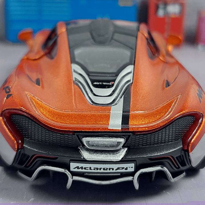 McLaren P1 NARANJA Kinsmart, Escala 1-36 2