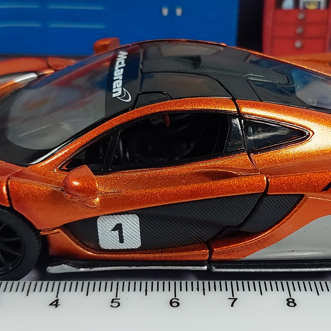 McLaren P1 NARANJA Kinsmart, Escala 1-36 5