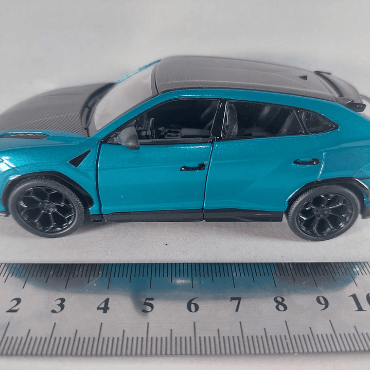 Lamborghini Urus performante VERDE 1/36, kinsmart 2