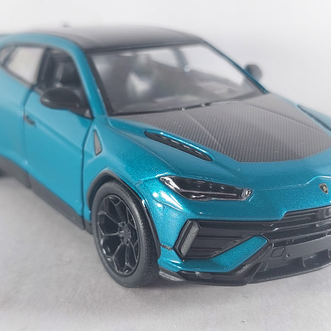 Lamborghini Urus performante VERDE 1/36, kinsmart 1