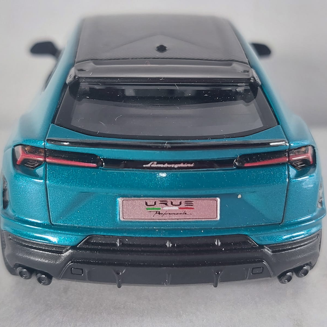 Lamborghini Urus performante VERDE 1/36, kinsmart 7