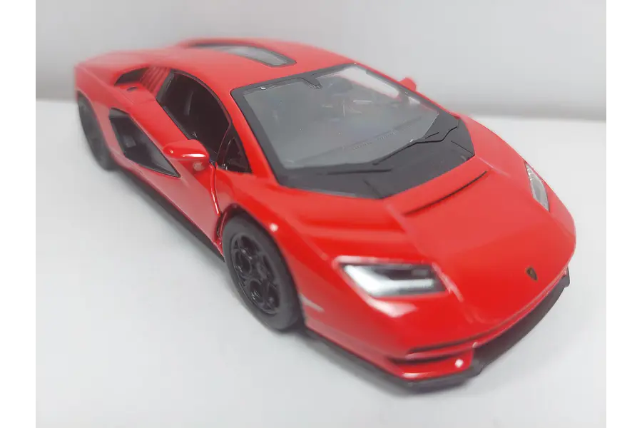 Lamborghini COUNTACHLP 800-4 ROJO  1/36, Marca KINSMART