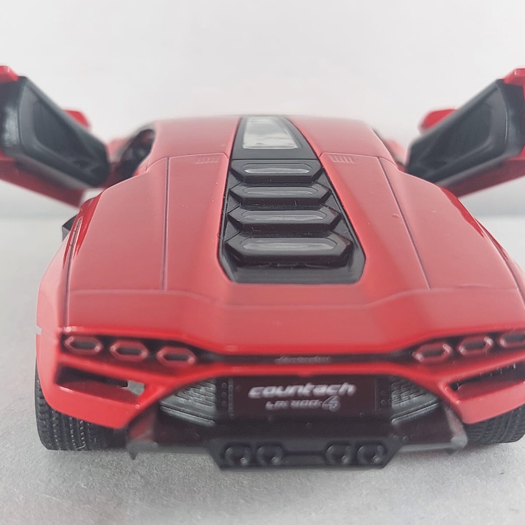 Lamborghini COUNTACHLP 800-4 ROJO  1/36, Marca KINSMART 5