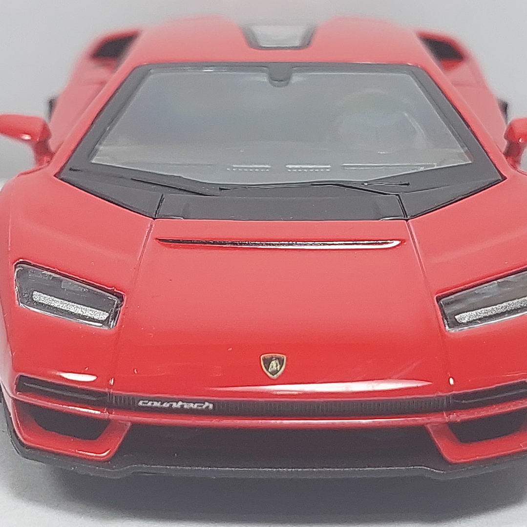 Lamborghini COUNTACHLP 800-4 ROJO  1/36, Marca KINSMART 6